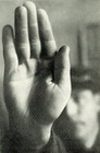 Фотография руки Г.Г. Клуциса. Рабочий элемент монтажа. 1930 г. 